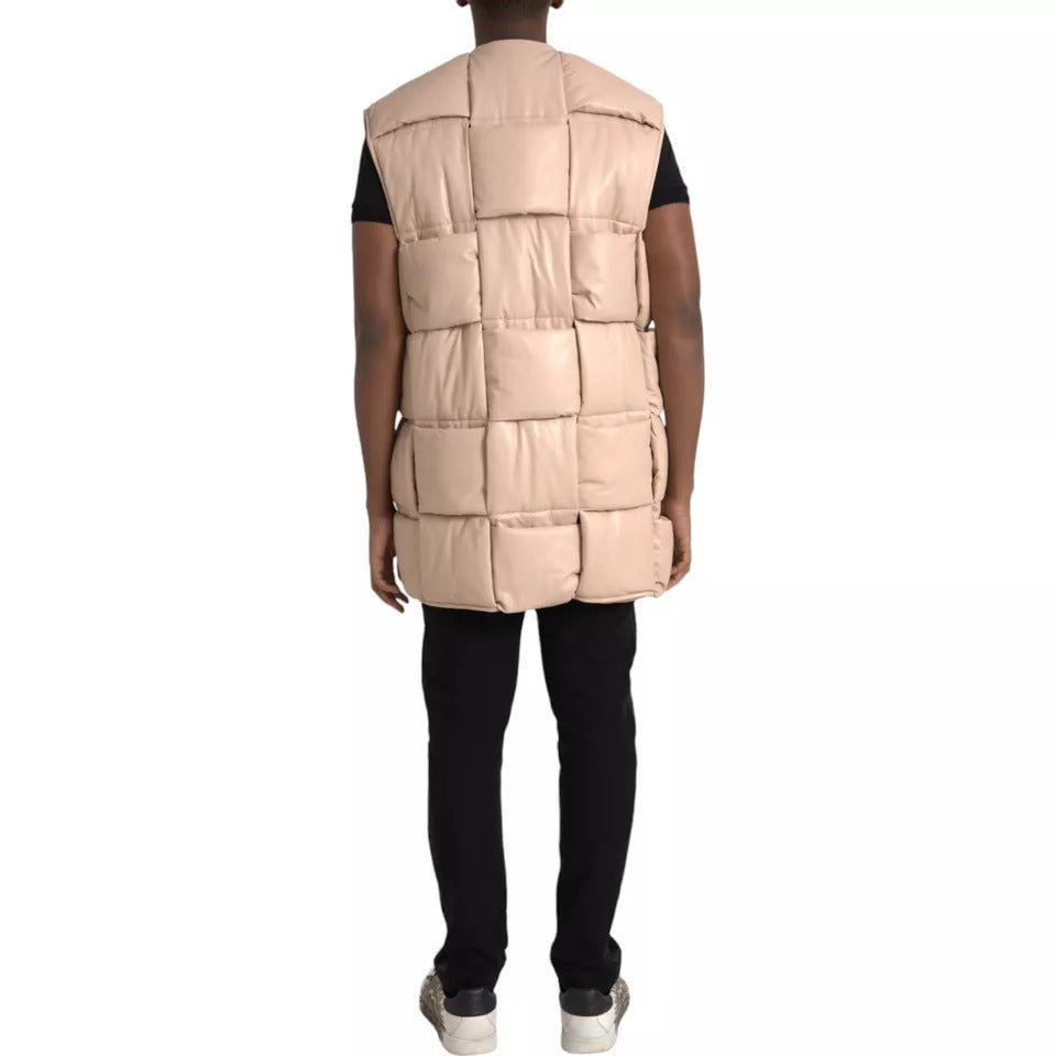 Chaqueta de piel de becerro acolchada sin mangas en beige