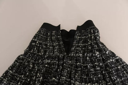 Minifalda de lana con volantes y cuadros negros