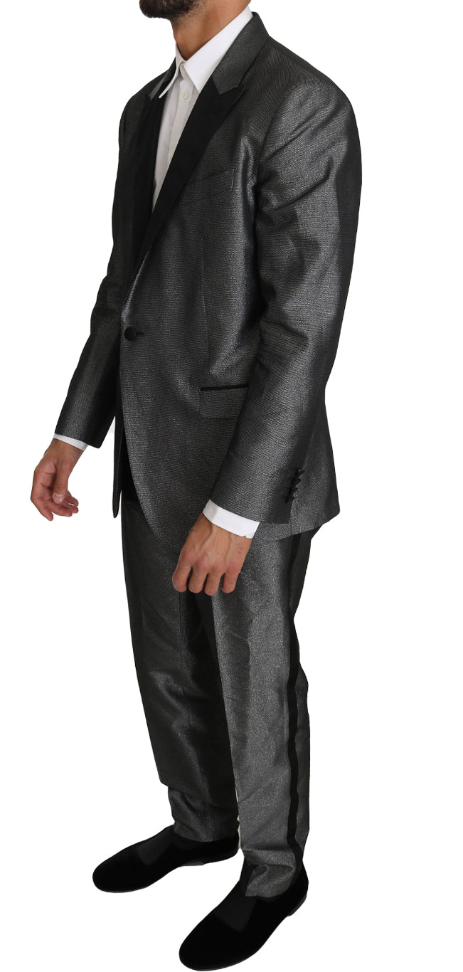 Elegante traje Martini con estampado gris