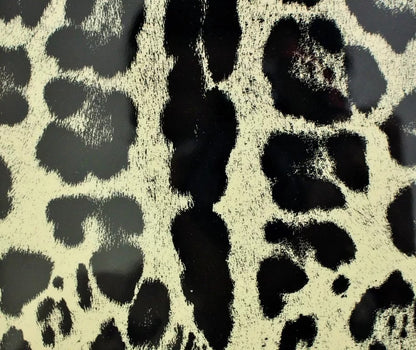 Funda de cuero para eBook y tableta con estampado de leopardo blanco