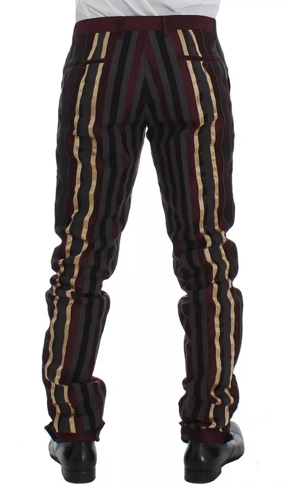 Traje de chaleco de tres piezas ajustado con rayas multicolores