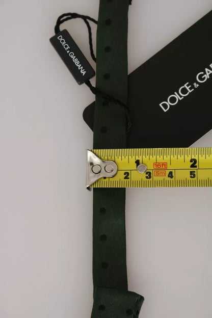 Corbata de seda verde con lunares para hombre