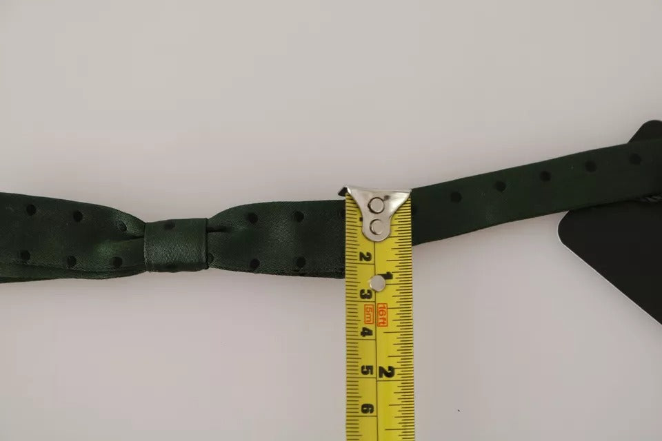 Corbata de seda verde con lunares para hombre