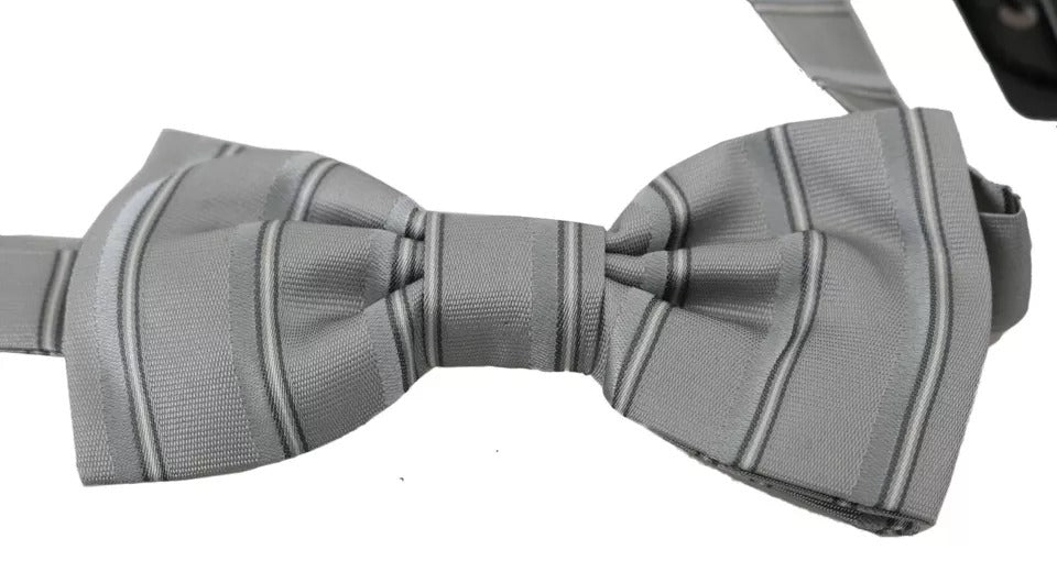 Pajarita de mariposa ajustable con cuello y forro gris claro