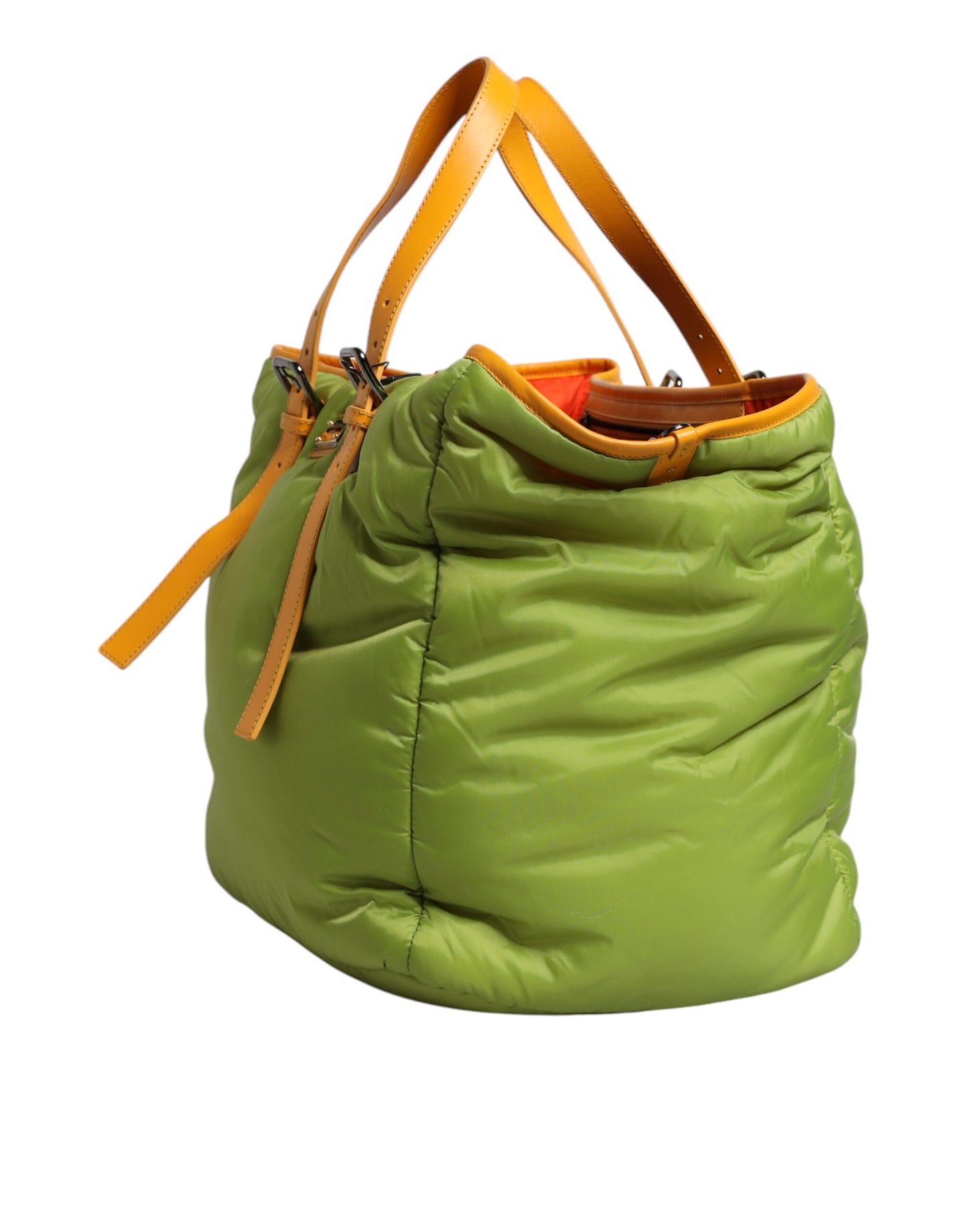 Bolso bandolera acolchado de nailon verde con placa de logotipo