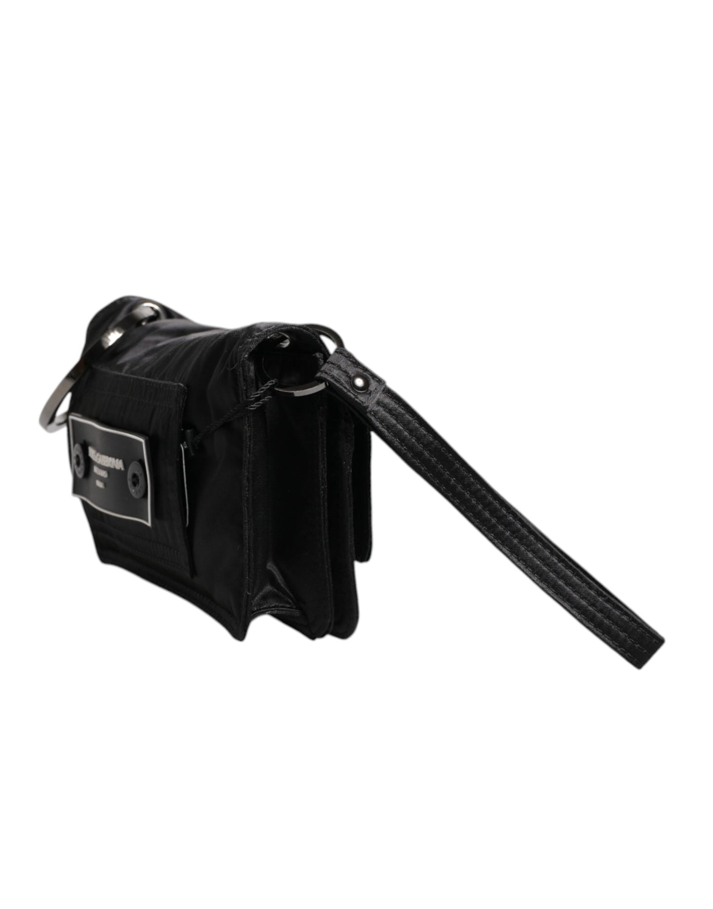 Bolso bandolera de tela negra con logo y dos compartimentos