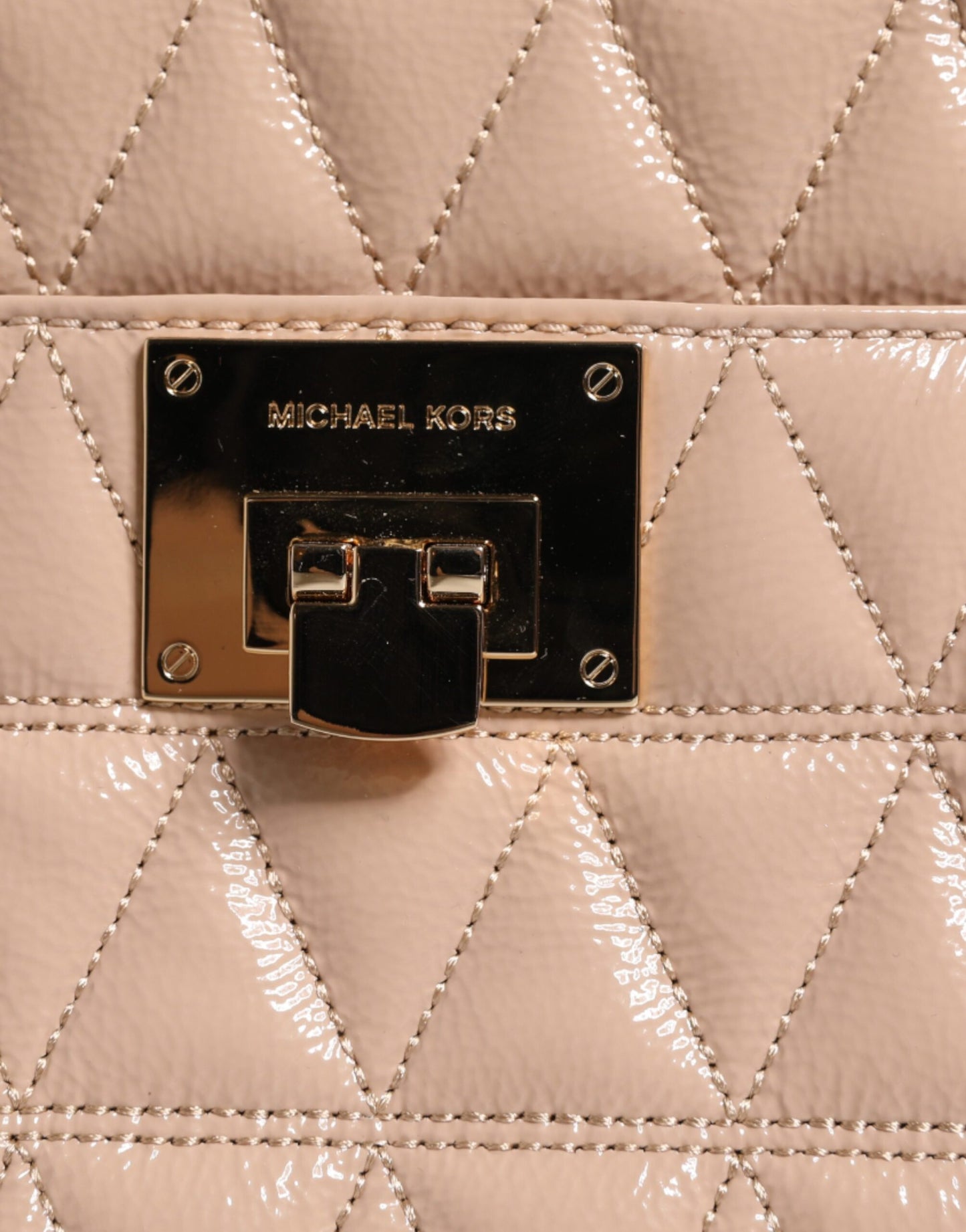 Bolso bandolera VIVIANNE de piel acolchada con logotipo en color melocotón