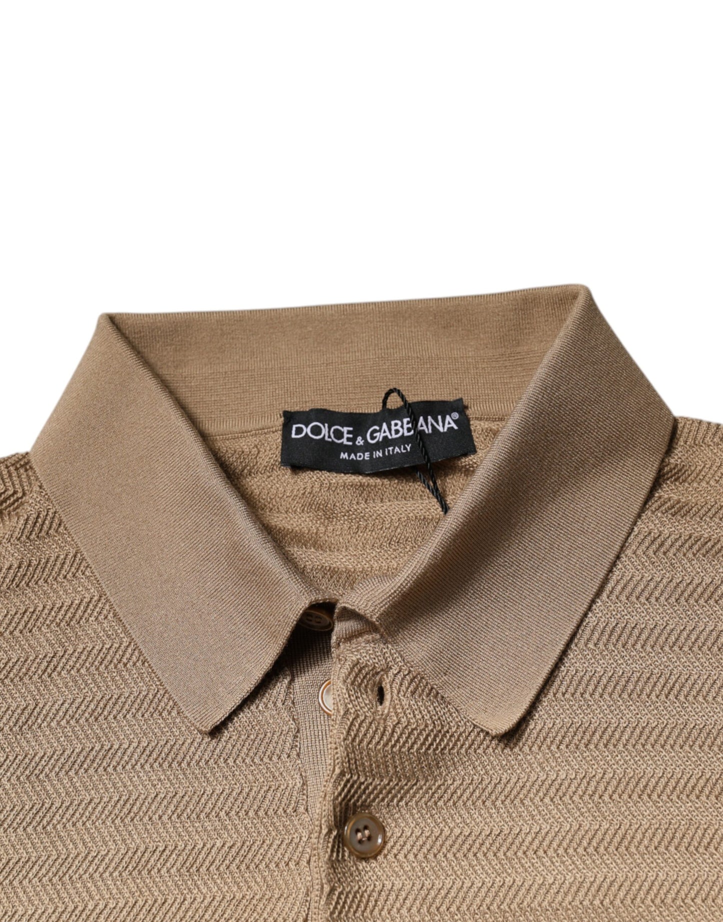Camiseta polo de manga corta con cuello marrón