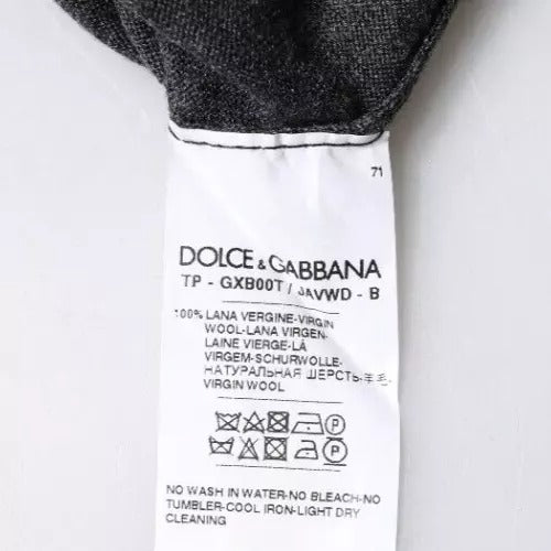 Suéter de cuello alto de punto de lana gris