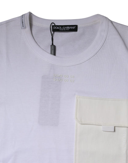 Camiseta blanca de algodón con cuello redondo y manga corta