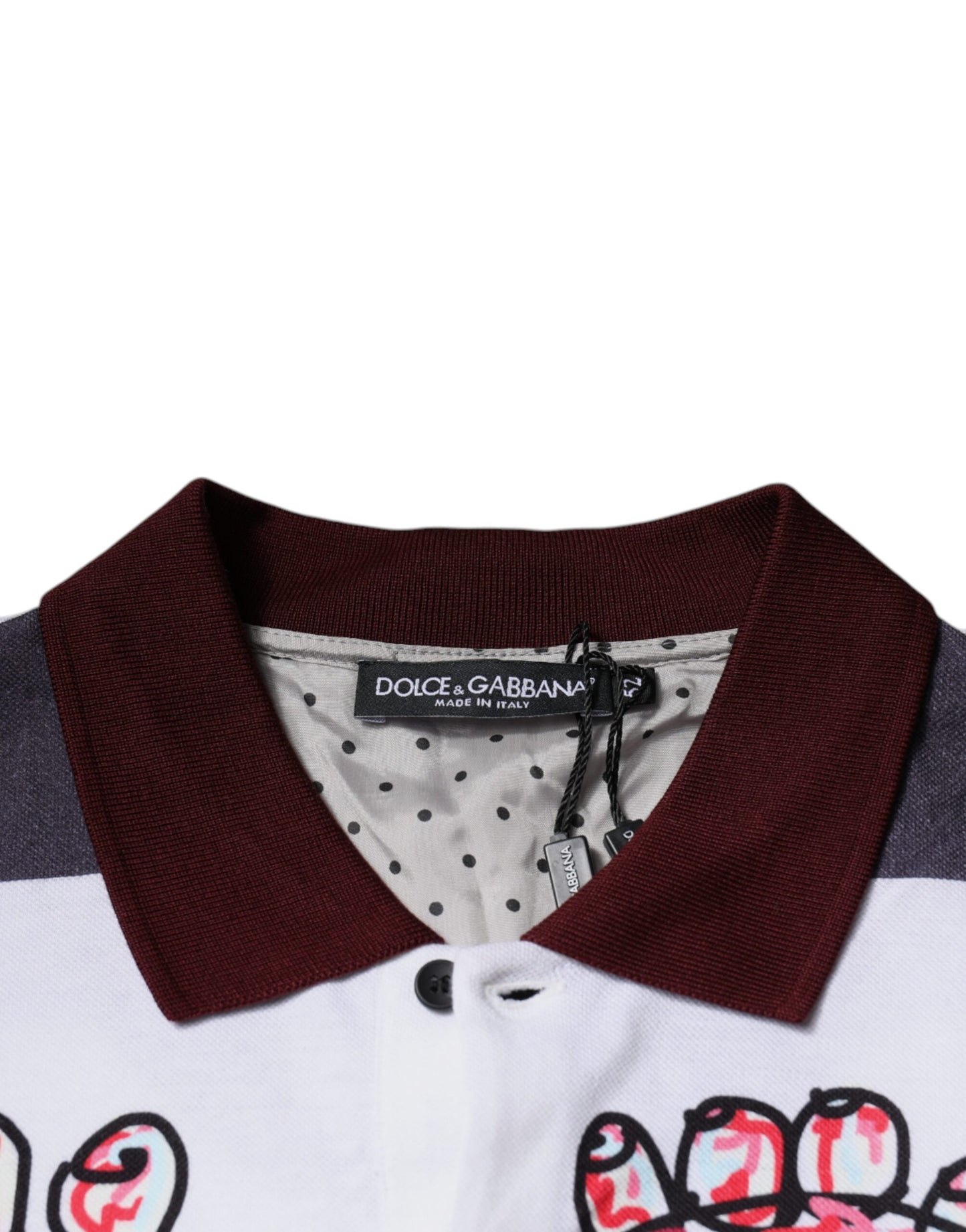 Camiseta polo con cuello gráfico multicolor