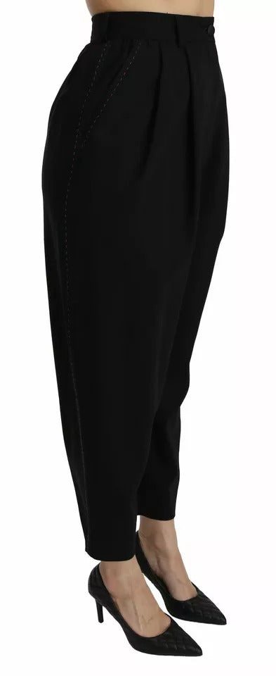 Pantalones cortos negros de lana con cintura alta y pliegues en la parte delantera