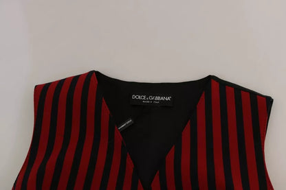 Chaleco de rayas rojas y negras, blusa y top