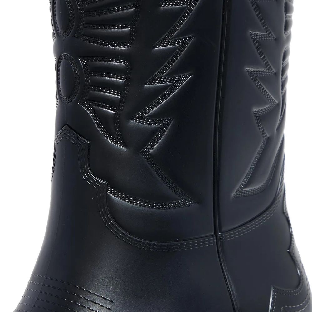Bota de cuero negra