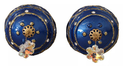 Pendientes de gancho con cristales y bola navideña azul de latón dorado