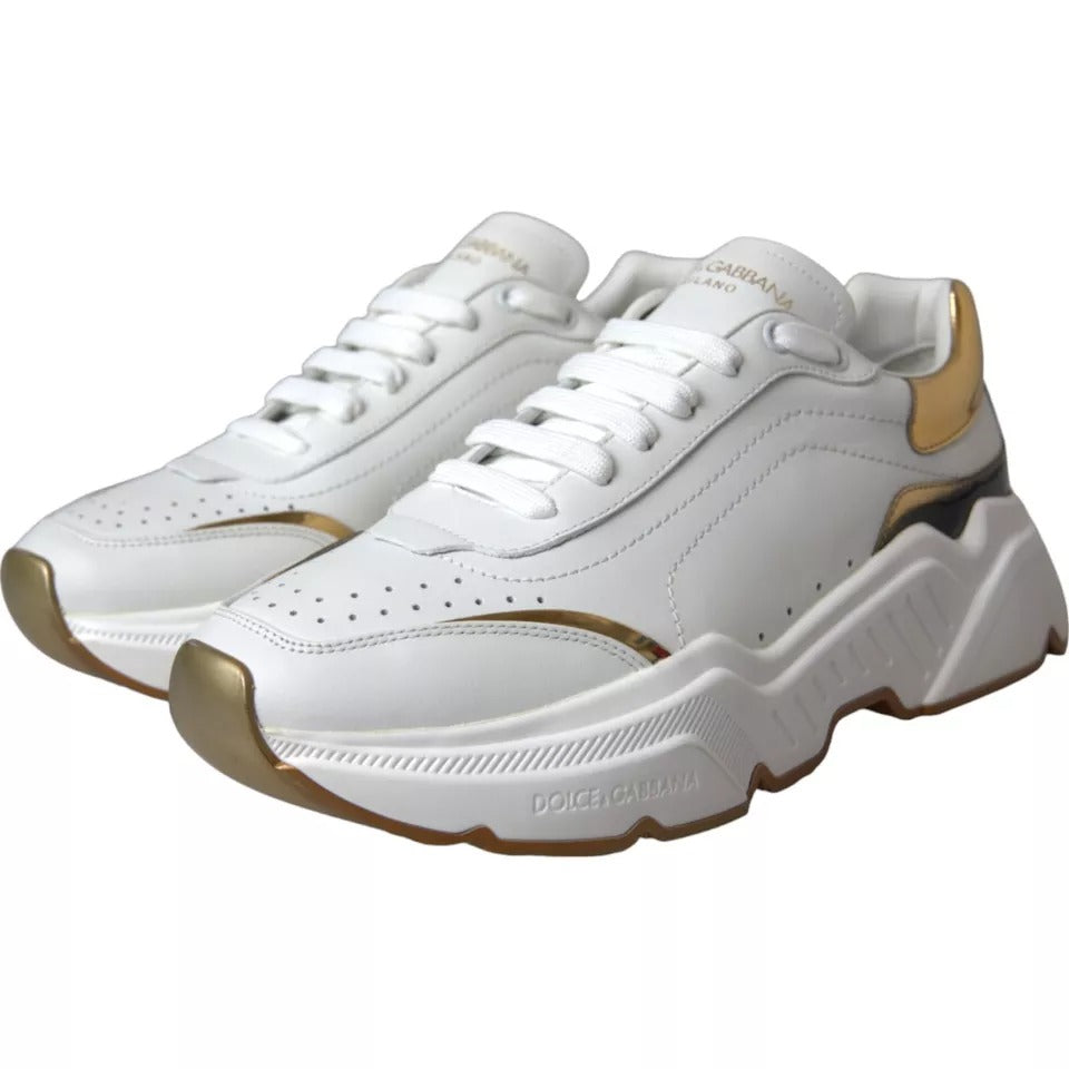 Zapatillas de piel Daymaster de oro blanco para hombre