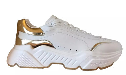 Zapatillas de piel Daymaster de oro blanco para hombre