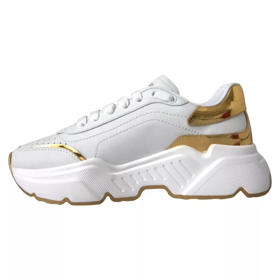 Zapatillas de piel Daymaster de oro blanco para hombre
