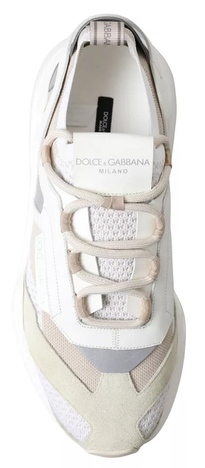 Zapatillas deportivas Daymaster de piel color blanco y beige.