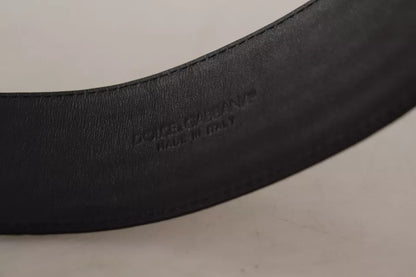 Cinturón ancho de piel repujada negra con hebilla de metal dorado