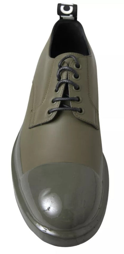 Zapatos de vestir de cuero verde con suela de goma