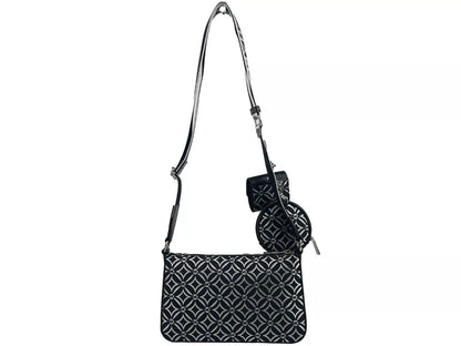 Bolso bandolera con accesorio tecnológico, color negro