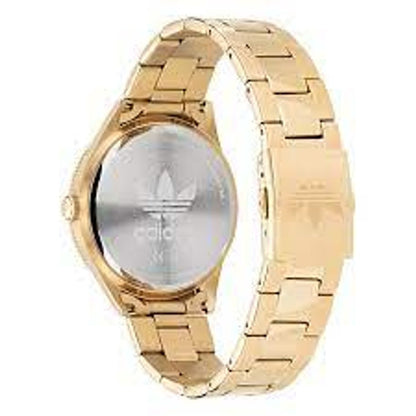 Reloj de acero inoxidable dorado y acero inoxidable.