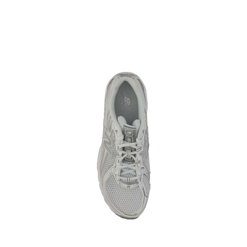 740 Sneakers