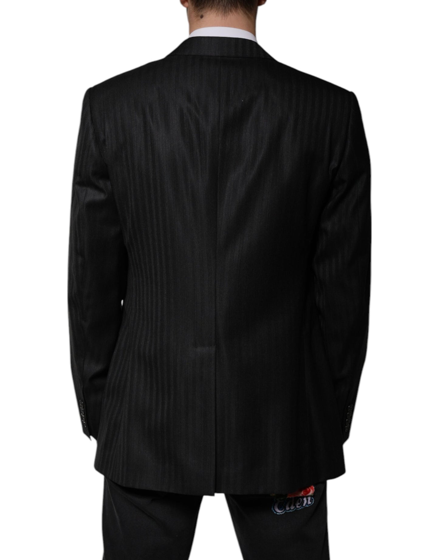 Blazer de lana con rayas negras y botonadura sencilla