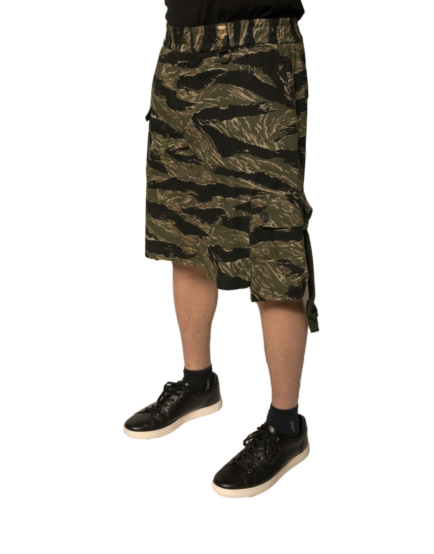 Bermudas de algodón con estampado dorado y negro