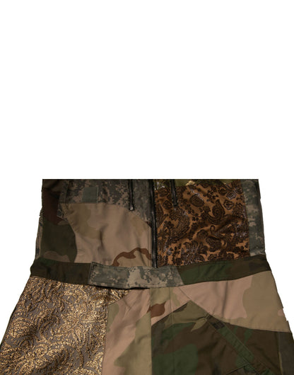 Pantalones de camuflaje con parches multicolores