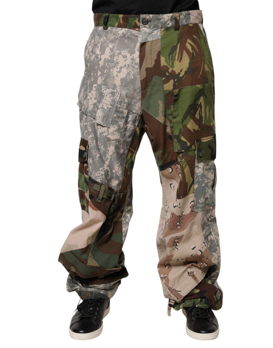 Pantalones cargo de camuflaje con parches multicolores