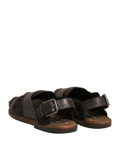 Sandalias planas de cuero con pelo de gacela verde