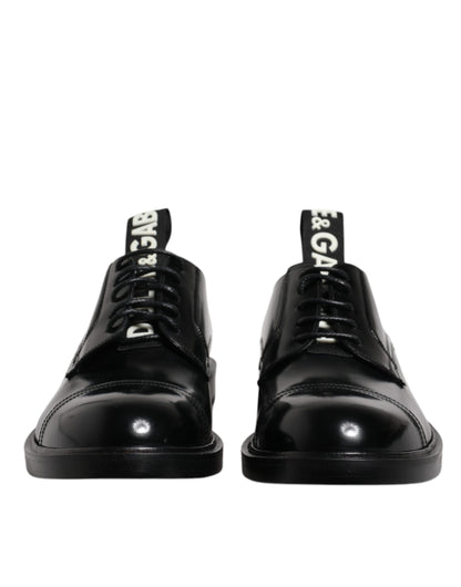 Zapatos de vestir formales Derby de charol negro con cordones
