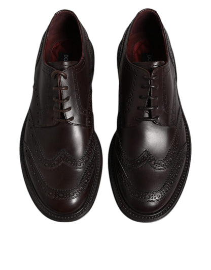 Zapatos de vestir formales Derby de cuero marrón con punta de ala y cordones
