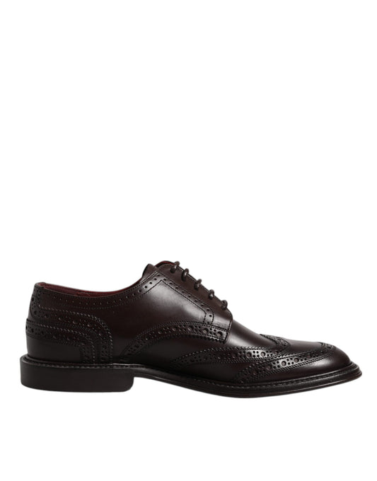 Zapatos de vestir formales Derby de cuero marrón con punta de ala y cordones