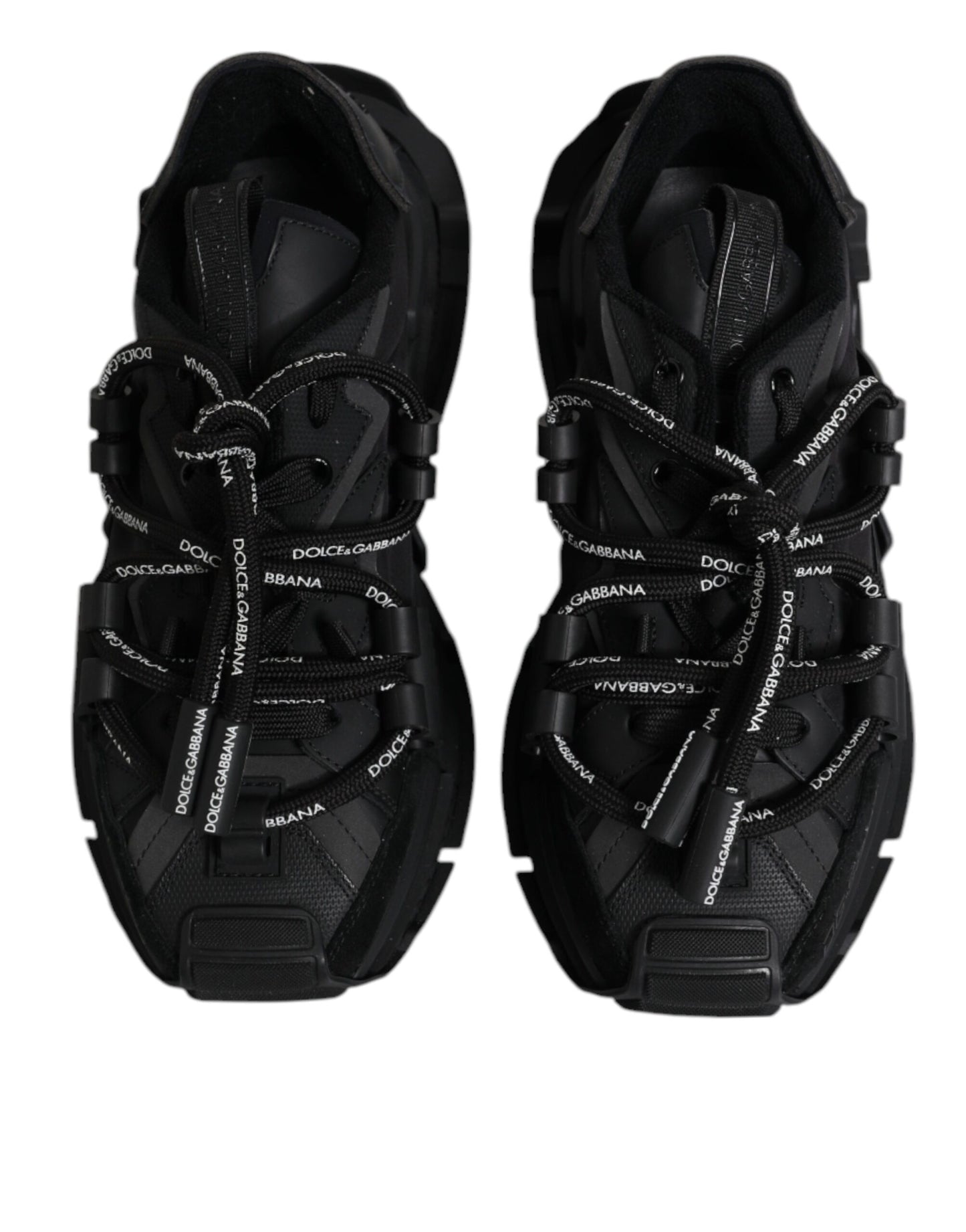 Zapatillas deportivas negras de caña baja con cordones
