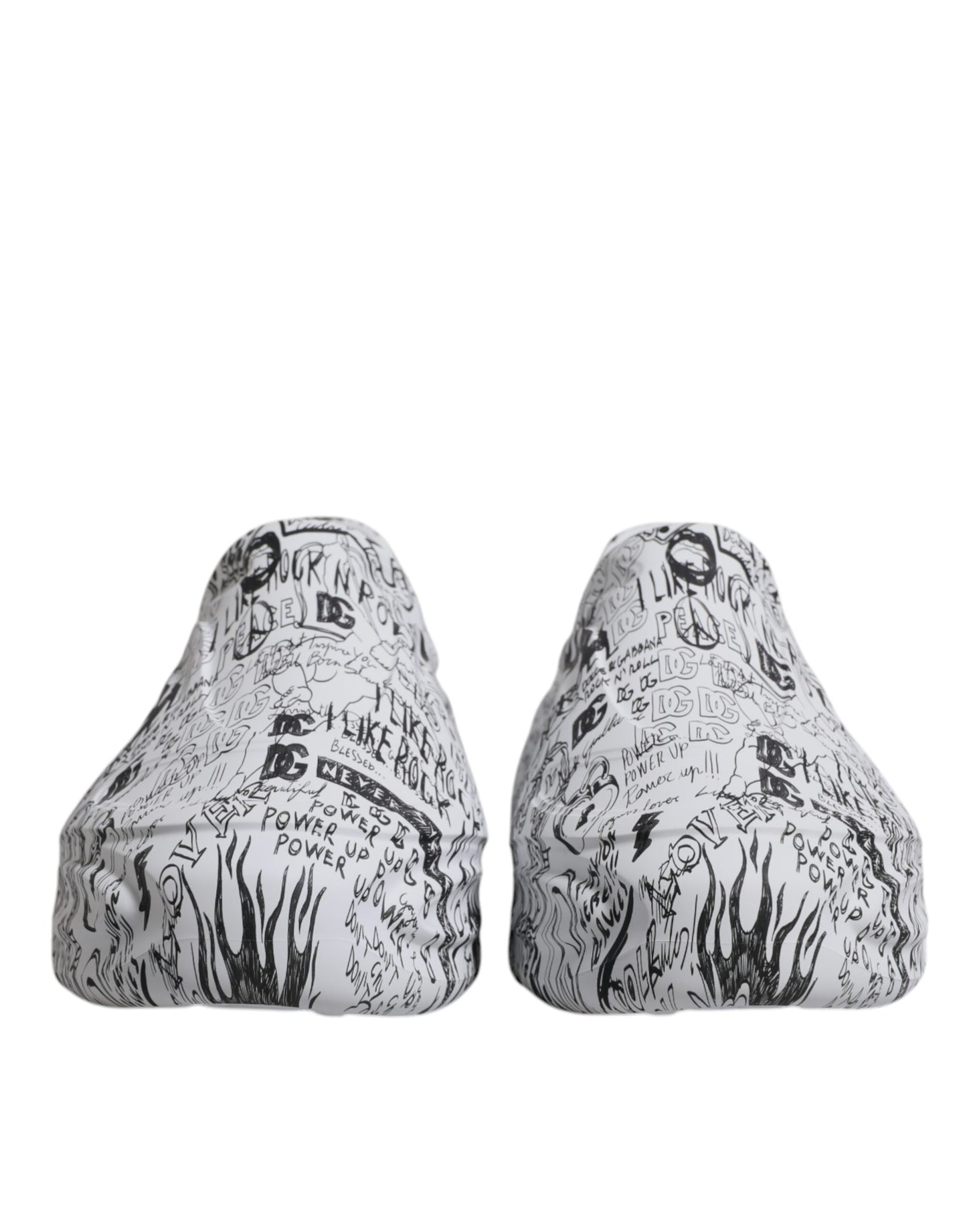 Zapatillas Daymaster con grafiti en blanco y negro
