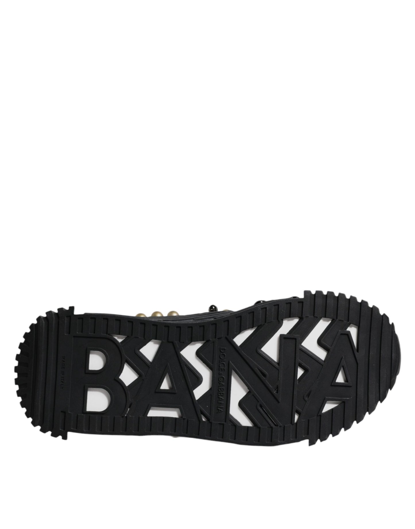 Sandalias de cuero negro con tachuelas
