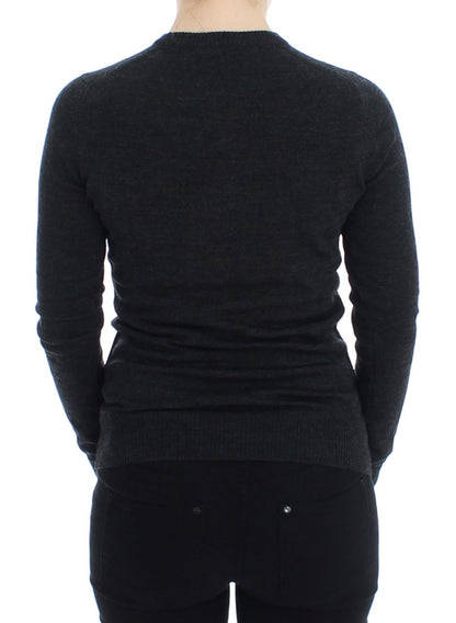 Elegante suéter tipo cárdigan de lana gris