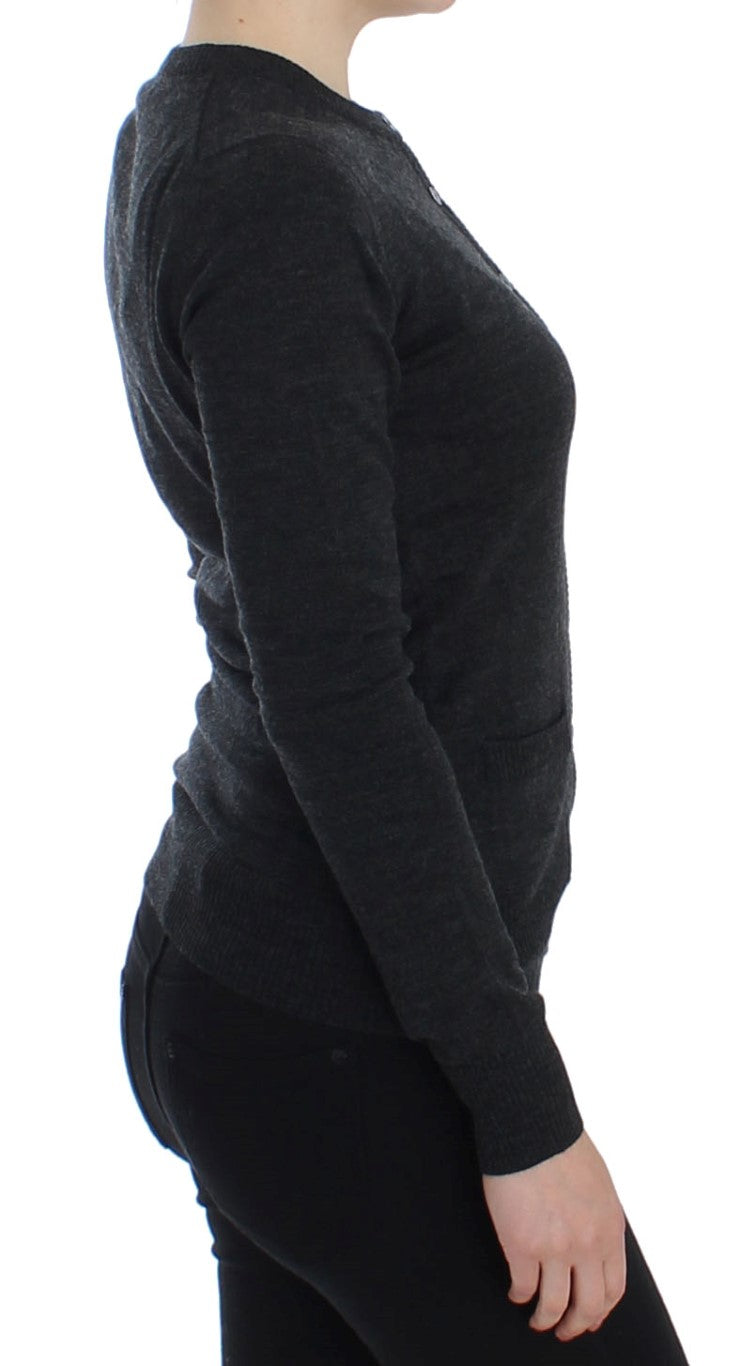 Elegante suéter tipo cárdigan de lana gris