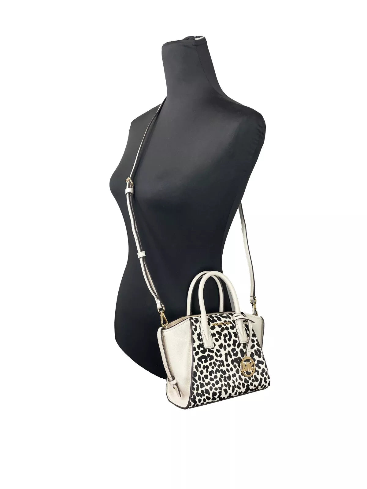 Bolso bandolera Avril XS color crema con estampado de guepardo