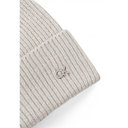 Sombrero de lana gris