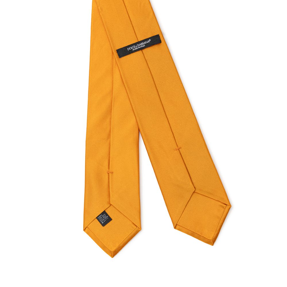Corbatas y pajaritas de seda naranja