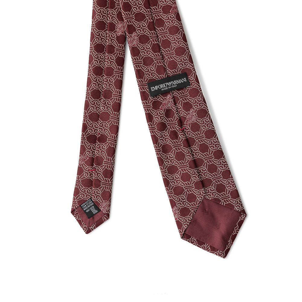Corbatas y pajaritas de seda roja