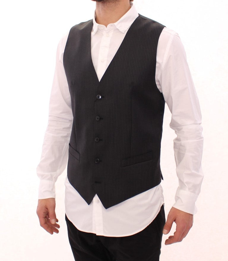Elegante chaleco de vestir a rayas grises