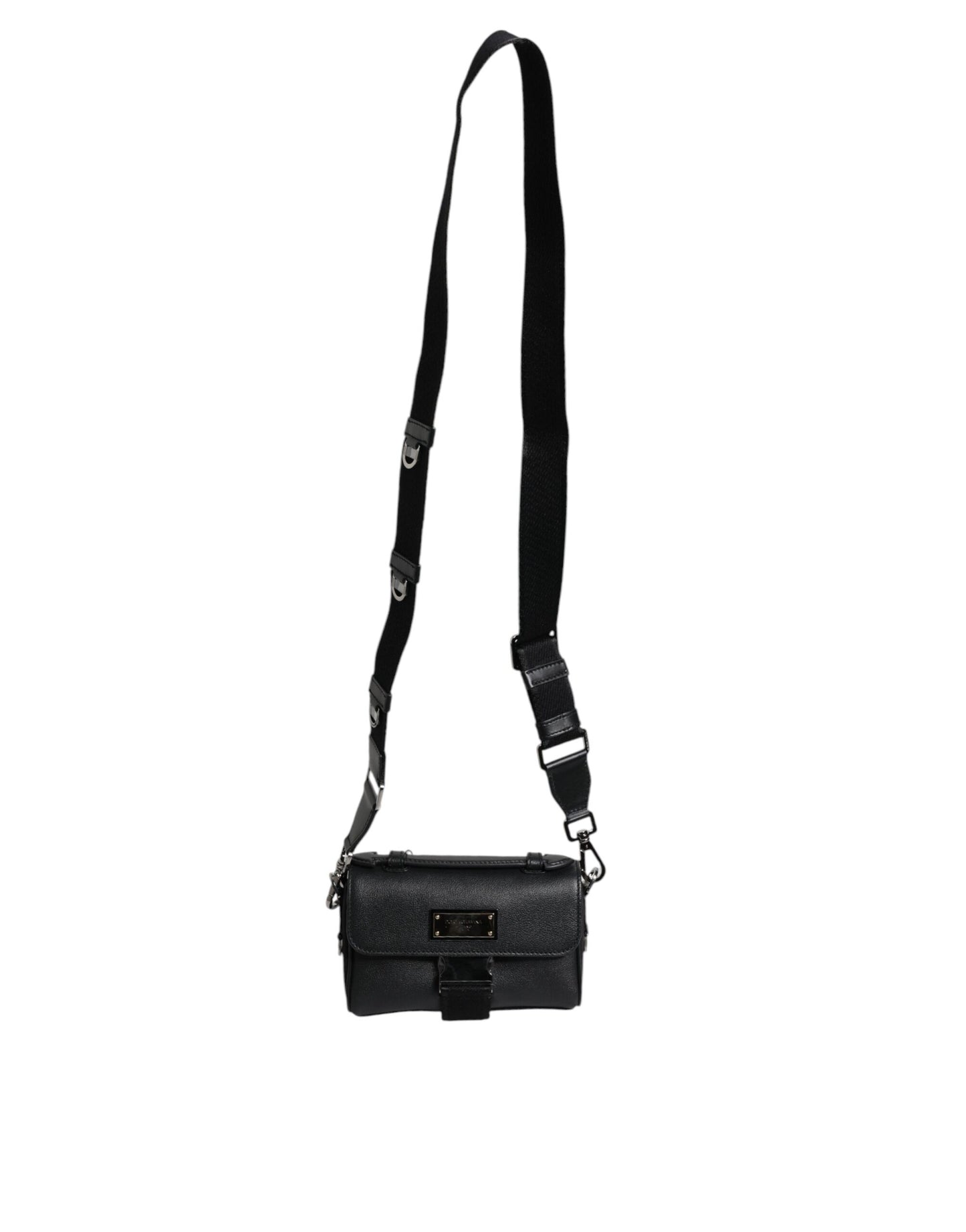 Bolso bandolera de cuero con hebilla y placa con logotipo negro