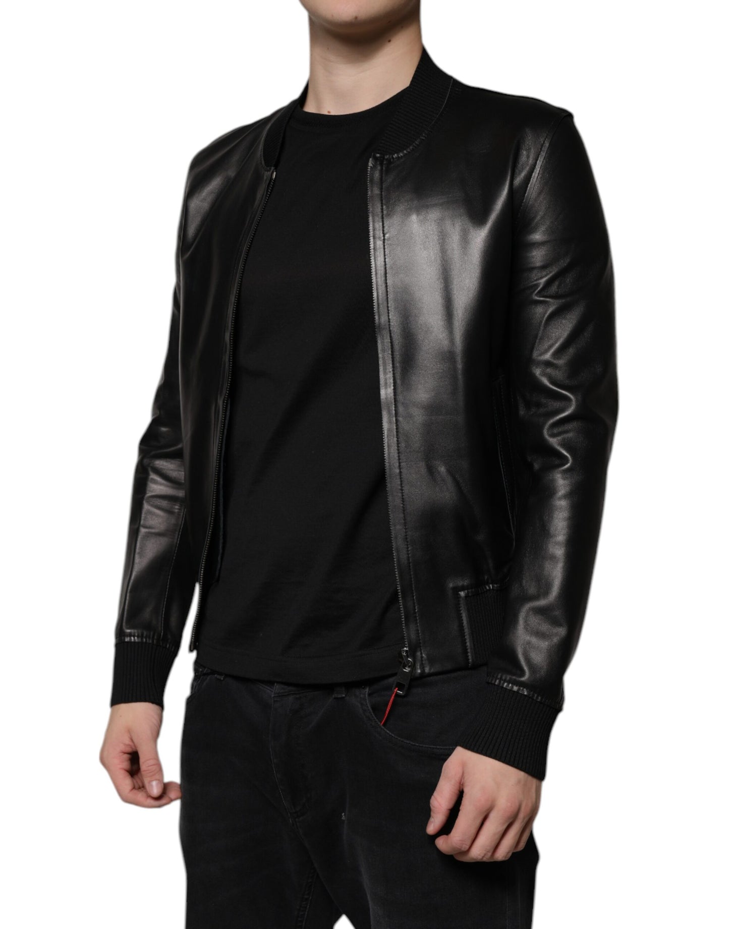 Chaqueta motera de piel de cordero negra con cremallera completa