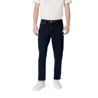 Vaqueros y pantalones de algodón azul