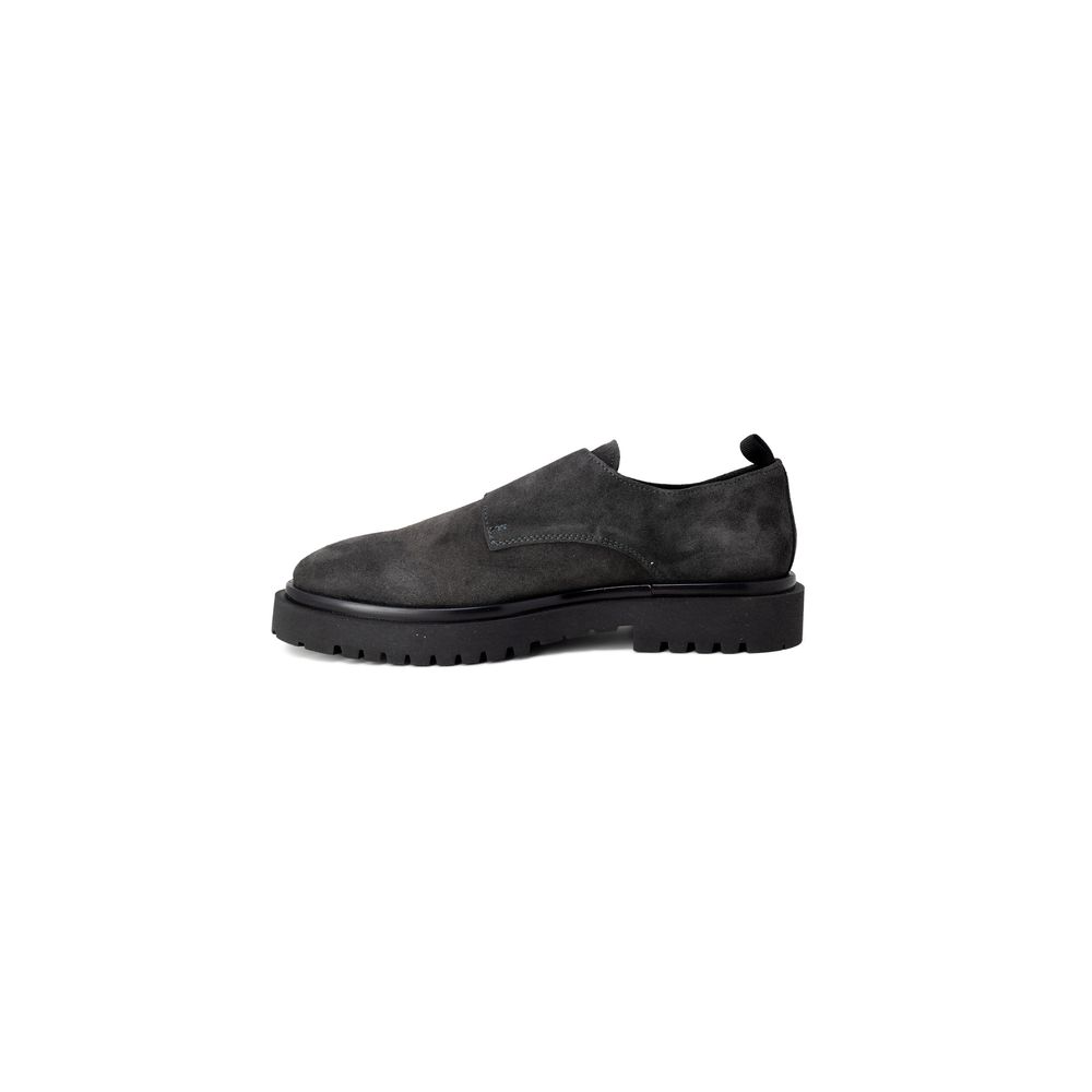 Casual de cuero negro